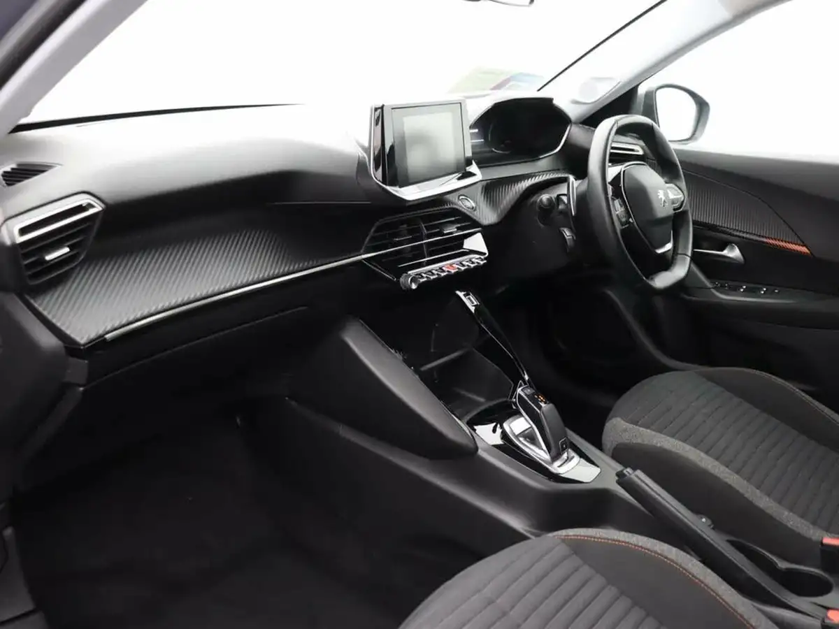 2020-peugeot-2008-suv-12-puretech-active-130bhp-eat8-big-10