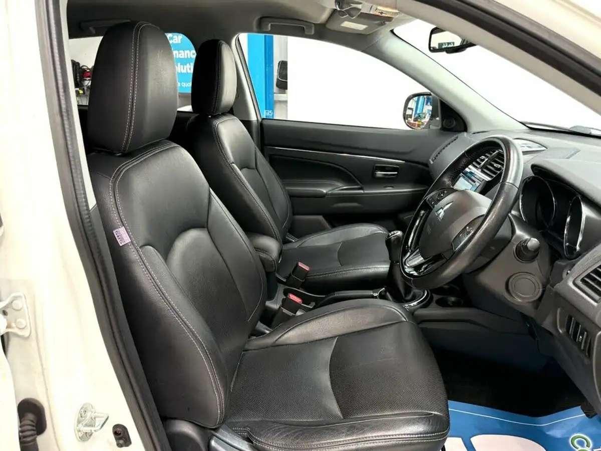 2017-mitsubishi-asx-16-3-big-15
