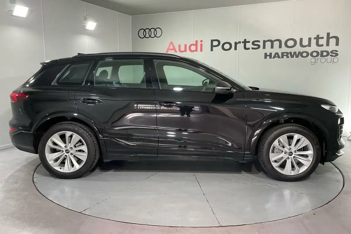 2024-audi-q6-e-tron-big-1