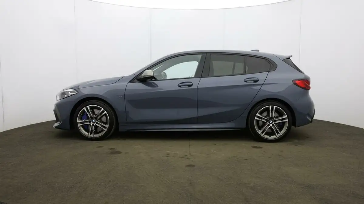2022-bmw-1-series-20-m135i-xdrive-big-61