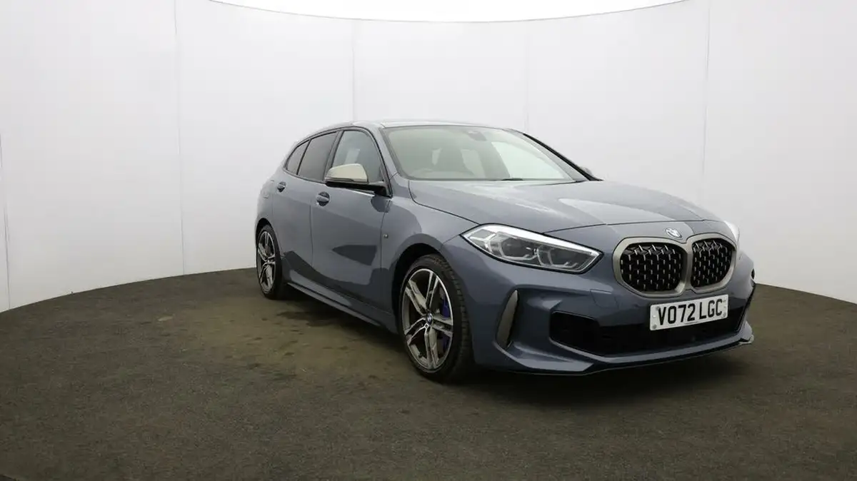 2022-bmw-1-series-20-m135i-xdrive-big-37