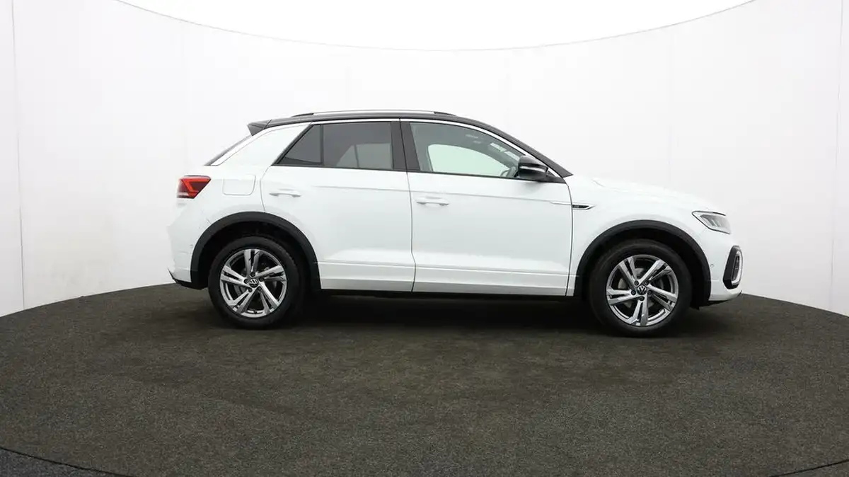 2022-volkswagen-t-roc-15-tsi-r-line-hatchback-5d-big-38