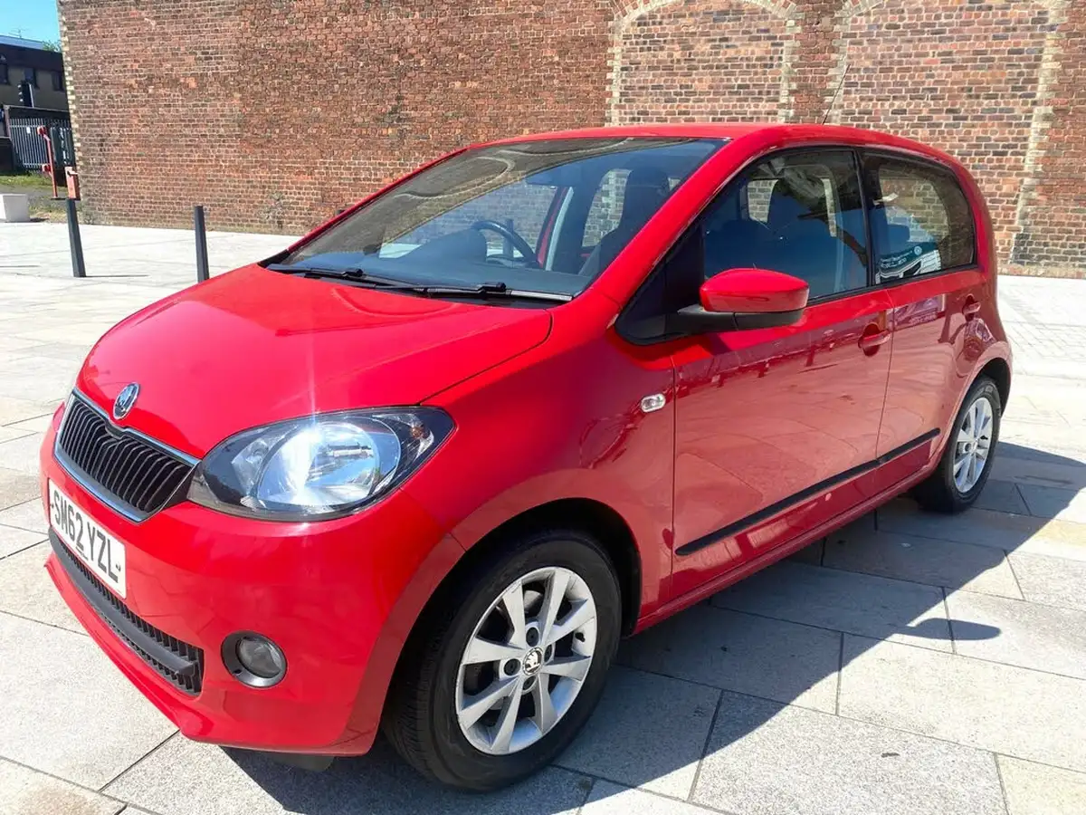 2013-skoda-citigo-10-elegance-59bhp-5d-big-6