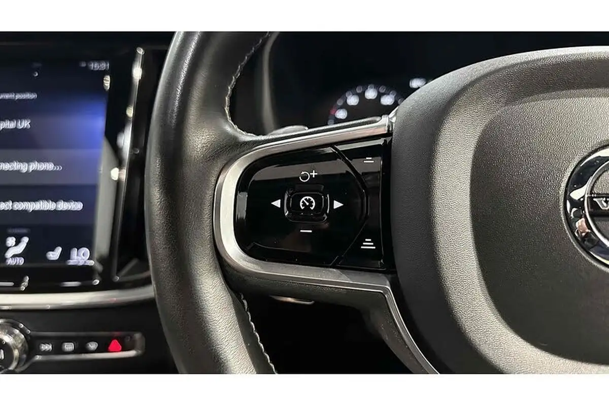 2019-volvo-s60-20-t5-r-design-plus-big-42