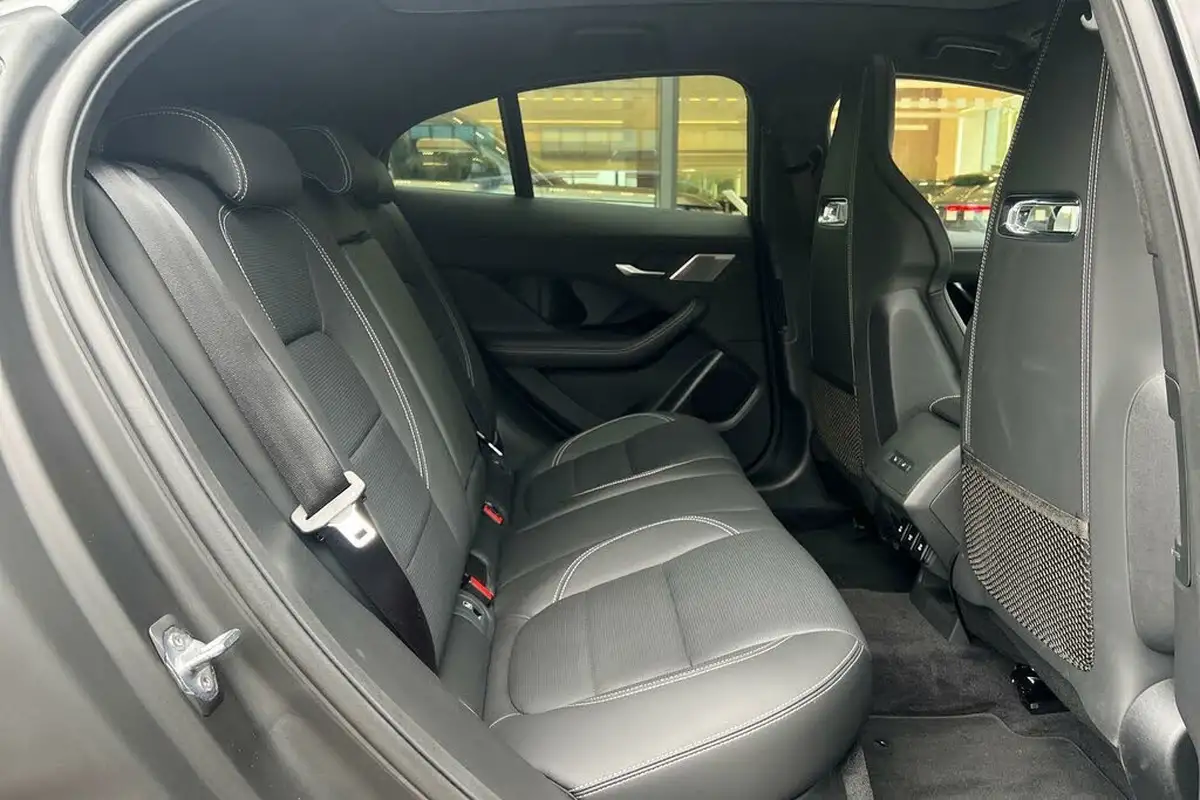 2024-jaguar-i-pace-ev400-400-sport-big-29
