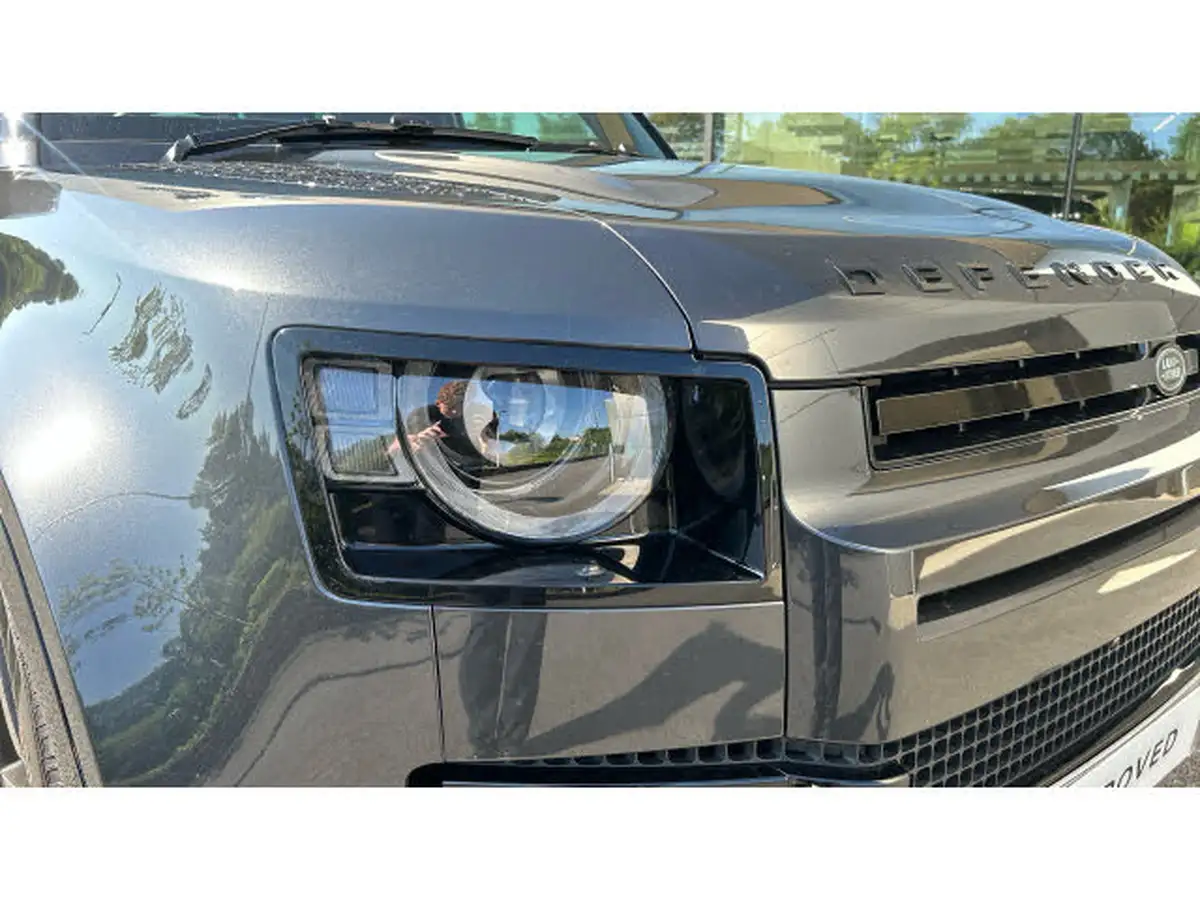 2025-land-rover-90-defender-50-p525-v8-5000cc-big-16