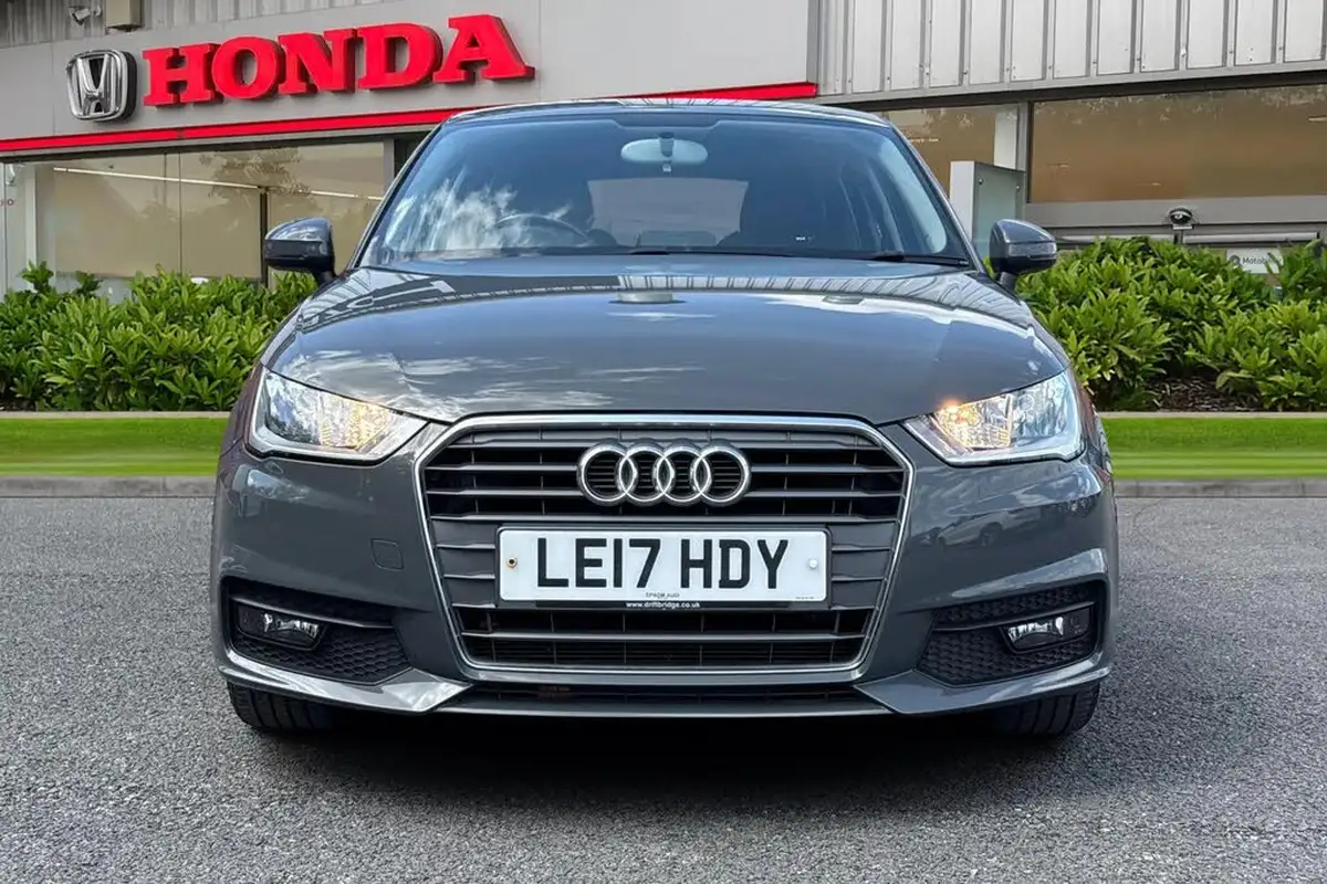 2017-audi-a1-14-tfsi-sportback-5d-s-tronic-big-3