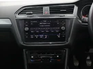 2020-volkswagen-tiguan-15-tsi-life-130ps-small-12