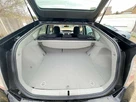 2012-toyota-prius-small-29