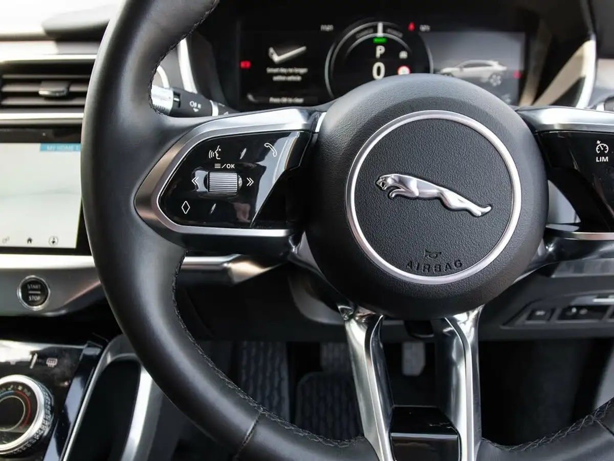 2019-jaguar-i-pace-ev400-se-big-18