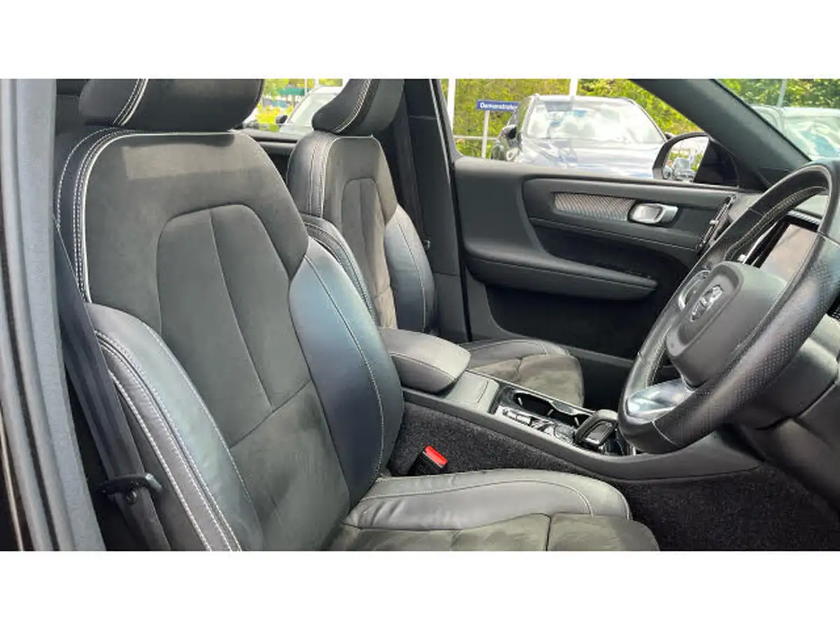 2020-volvo-xc40-20-b4-r-design-pro-big-8