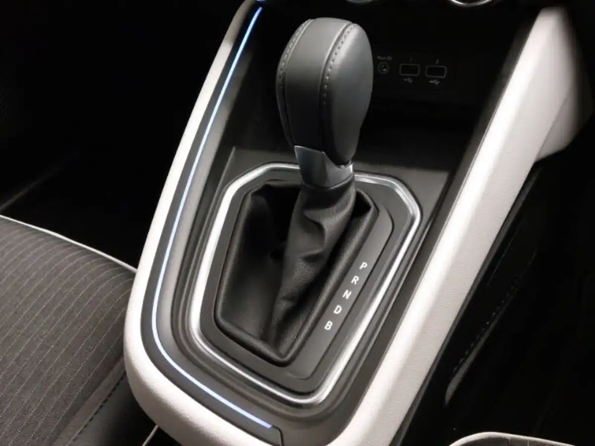 2023-renault-clio-16-techno-big-14