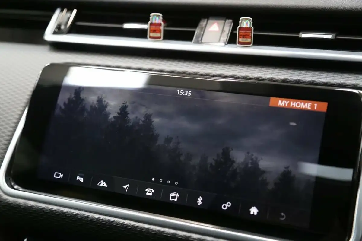 2018-land-rover-range-rover-velar-30-d300-r-dynamic-se-ss-big-57