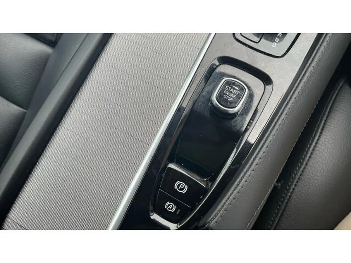 2022-volvo-xc90-20td-b5-plus-big-22