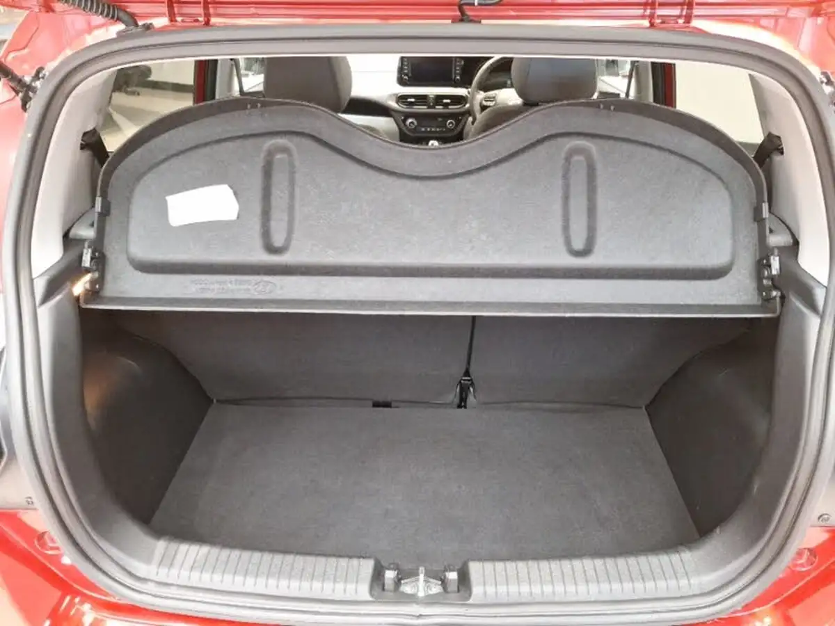 2024-hyundai-i10-10-premium-63ps-auto-big-7