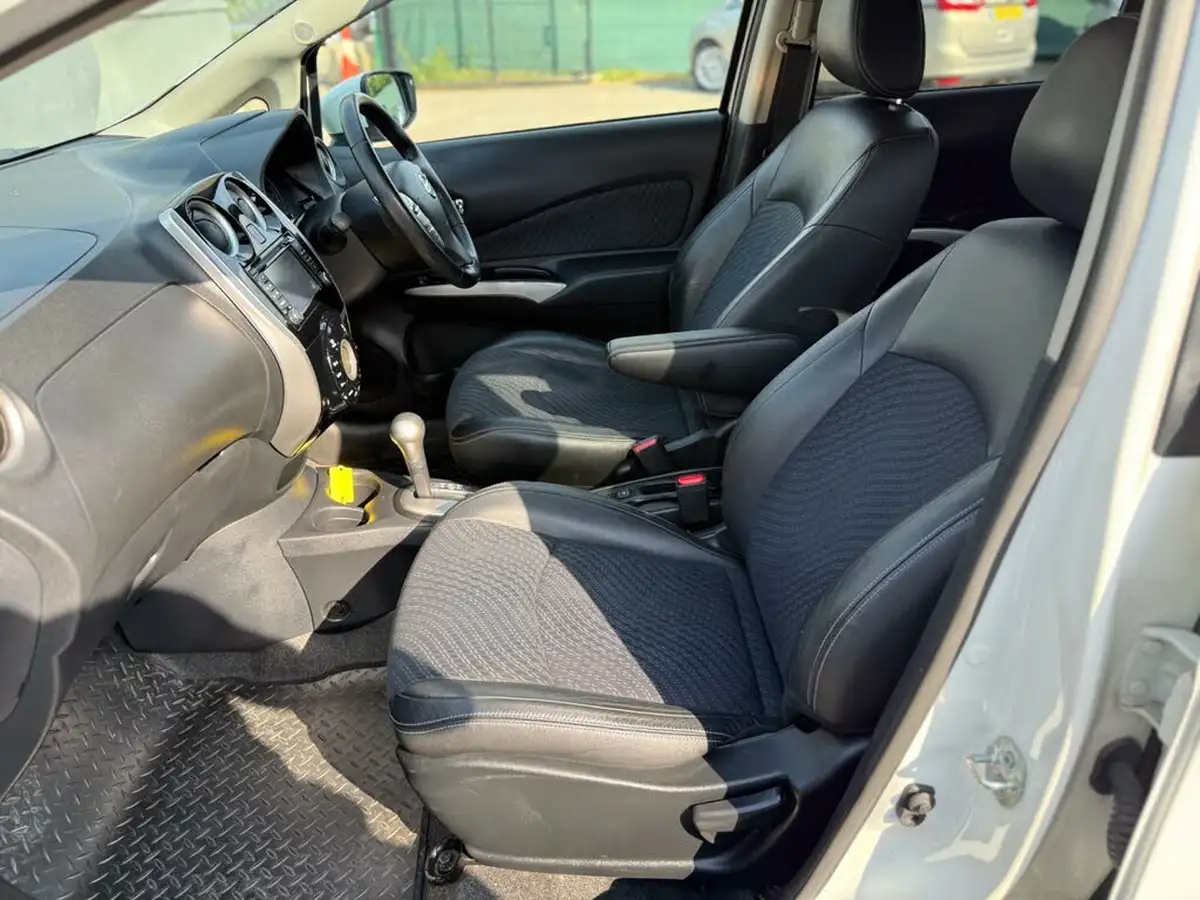 2014-nissan-note-12-tekna-cvt-big-19