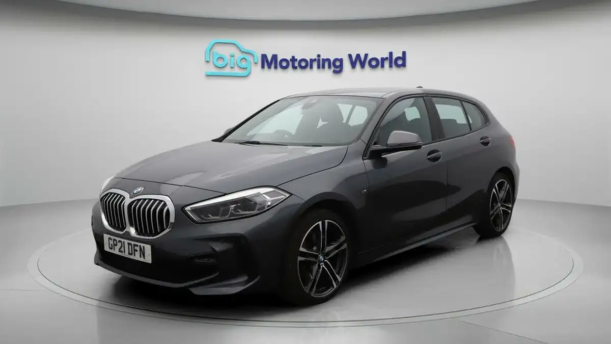 2021-bmw-1-series-15-118i-m-sport-lcp-big-3
