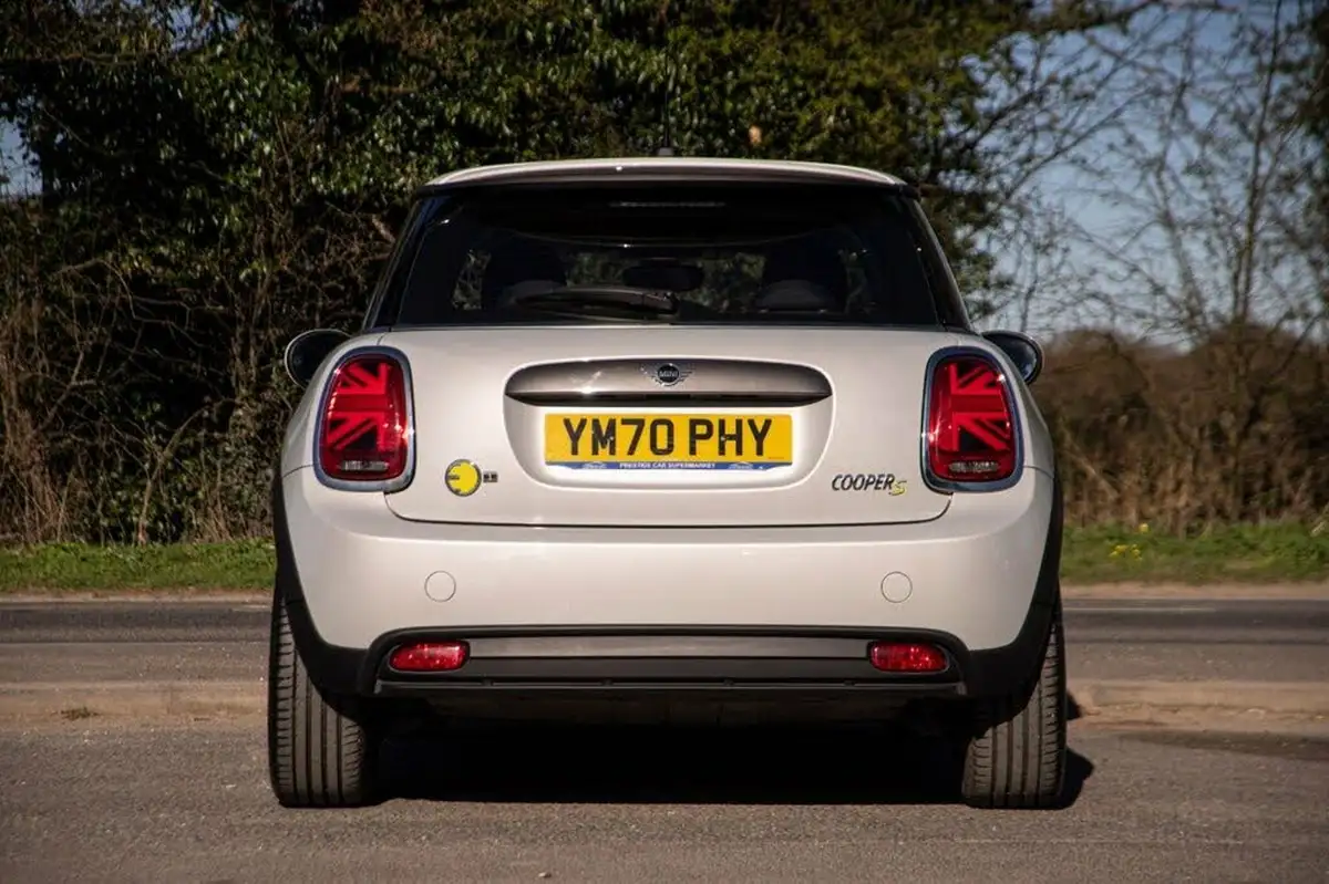 2021-mini-cooper-e-cooper-s-1-big-4