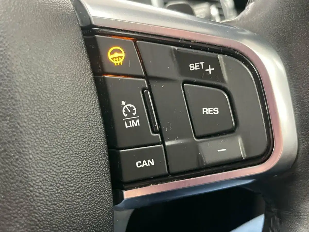 2019-land-rover-discovery-sport-20td4-landmark-big-35