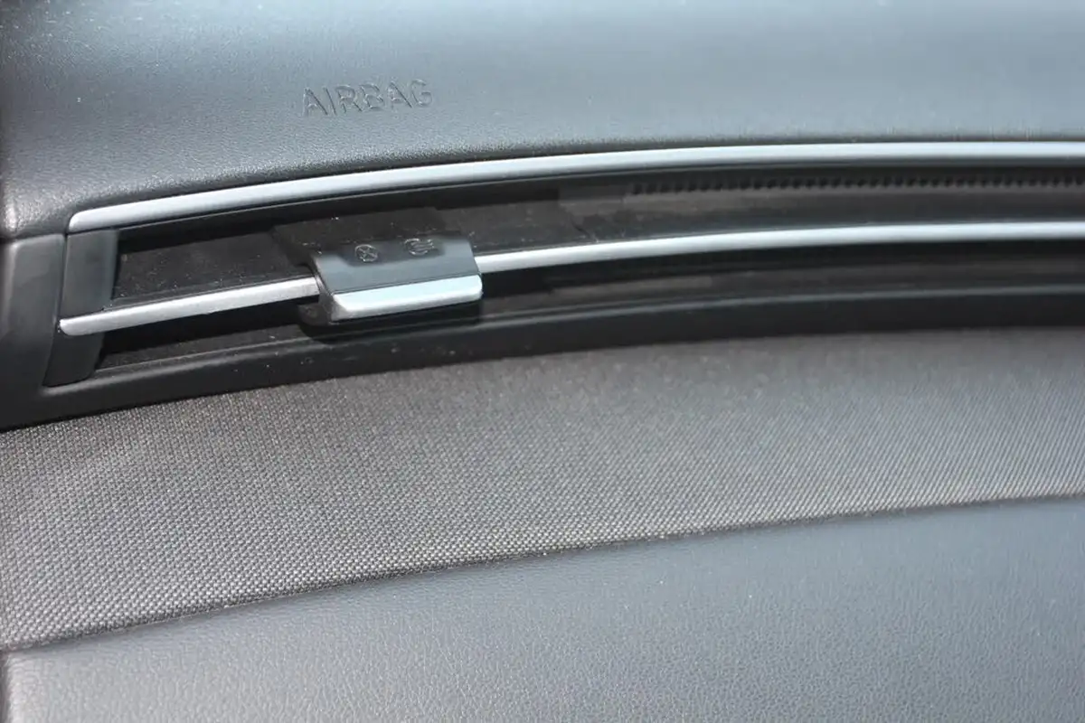 2022-hyundai-tucson-16-t-gdi-premium-150ps-big-12