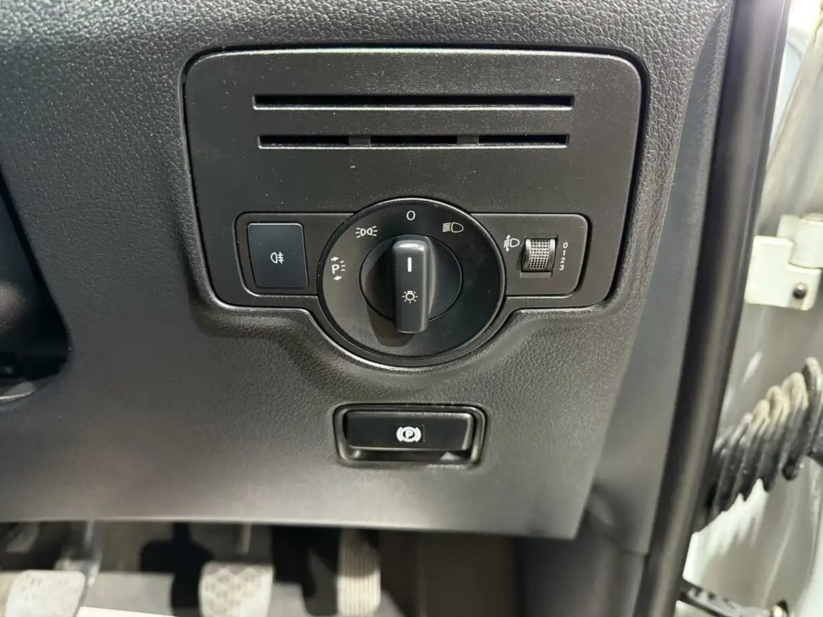 2017-mercedes-benz-vito-16cdi-111cdi-panel-extra-long-big-24