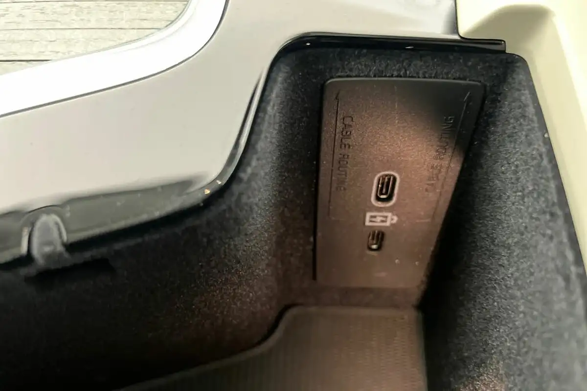 2024-volvo-xc60-20-b5-plus-big-34