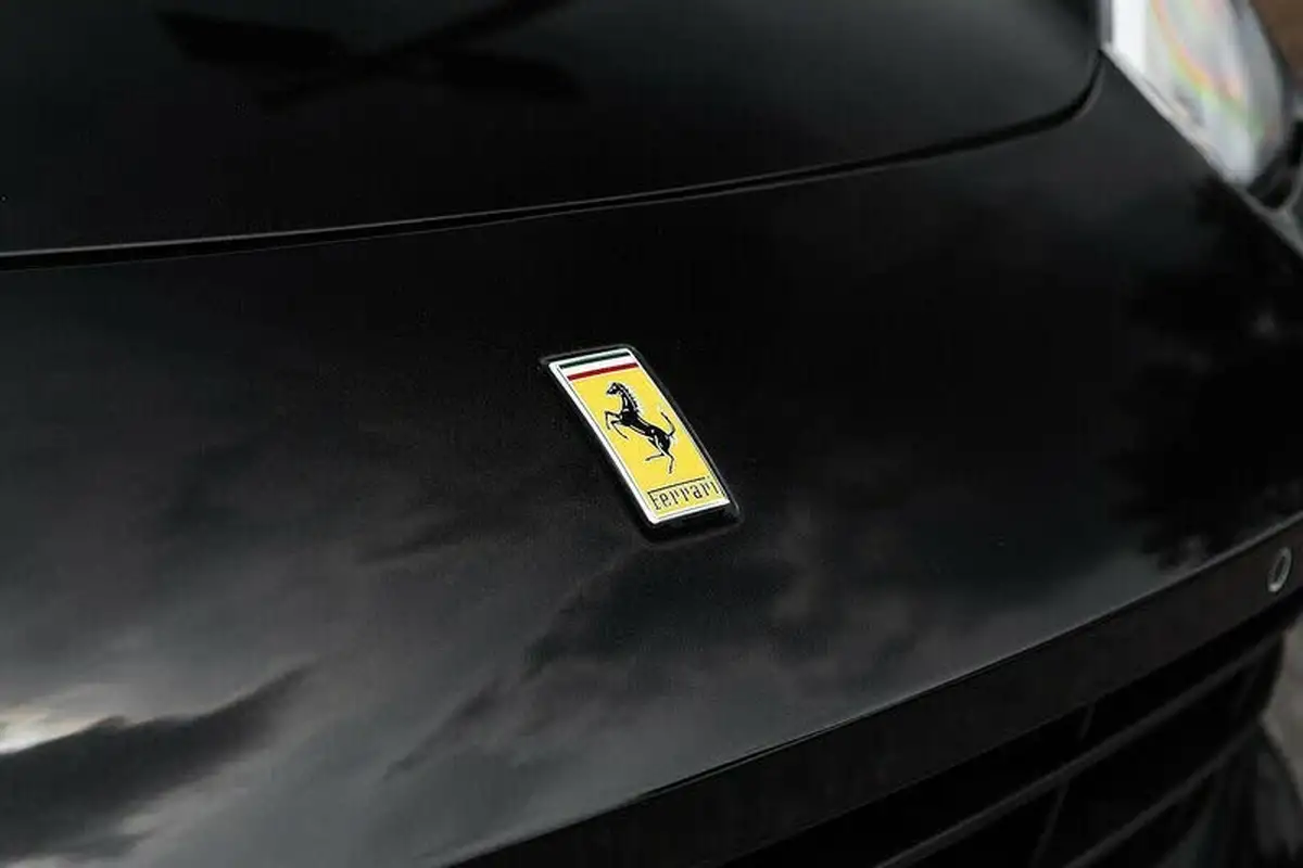 2018-ferrari-gtc4lusso-t-v8-603-bhp-big-21