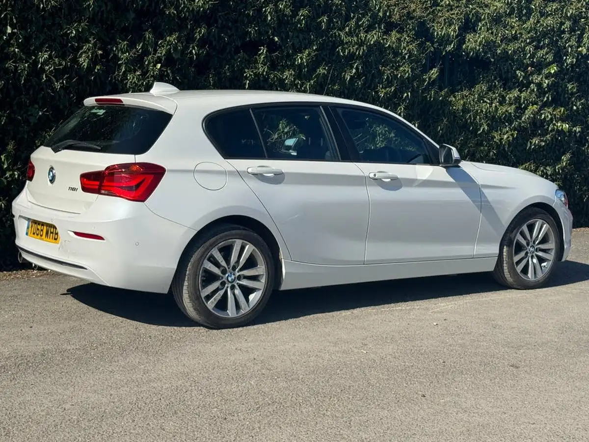 2018-bmw-1-series-15-118i-sport-5d-auto-big-32