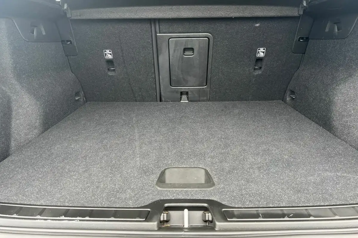 2022-volvo-xc40-15-t4-plus-big-7