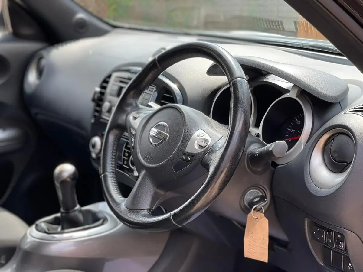 2012-nissan-juke-16-kuro-16v-1598cc-big-18