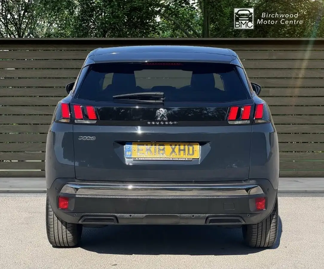 2018-peugeot-3008-suv-12-puretech-allure-big-5