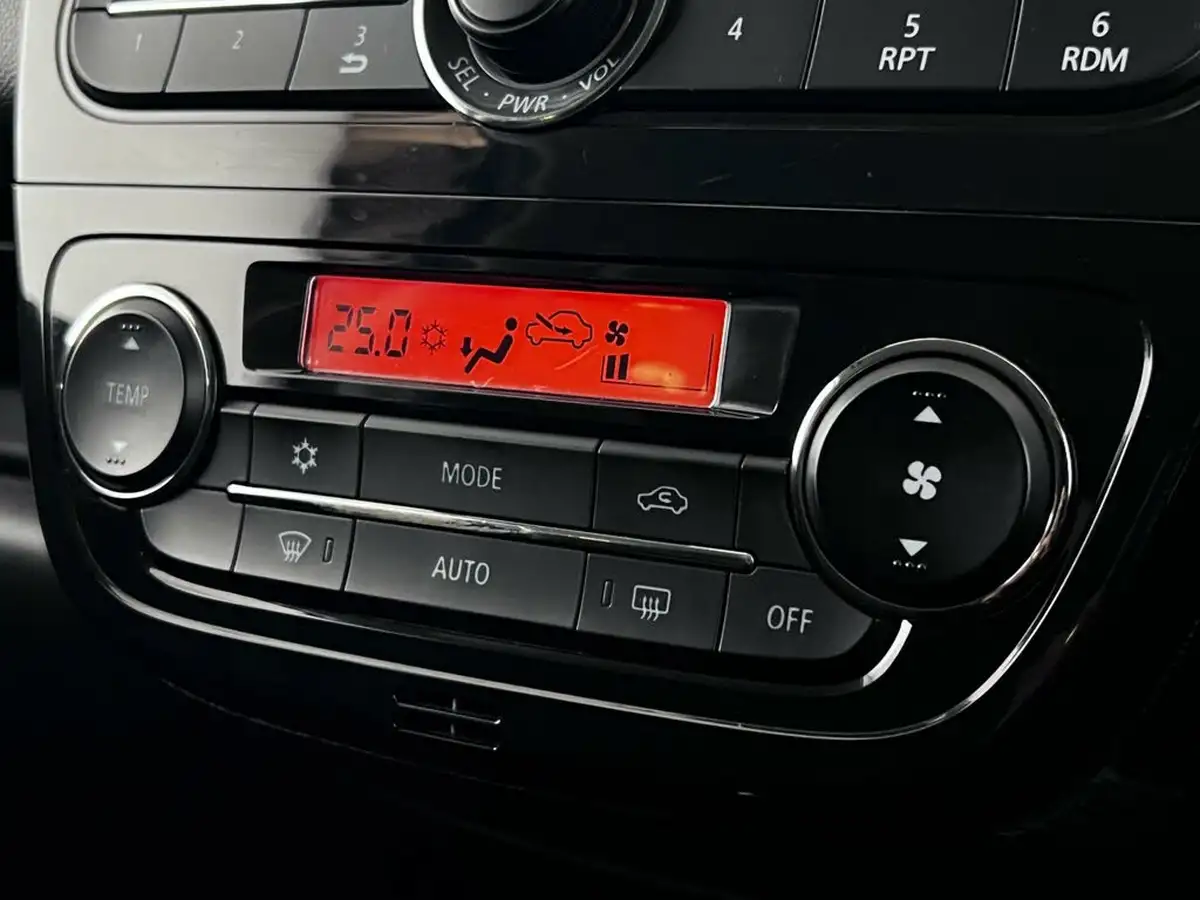 2018-mitsubishi-mirage-12-juro-leather-cvt-big-29