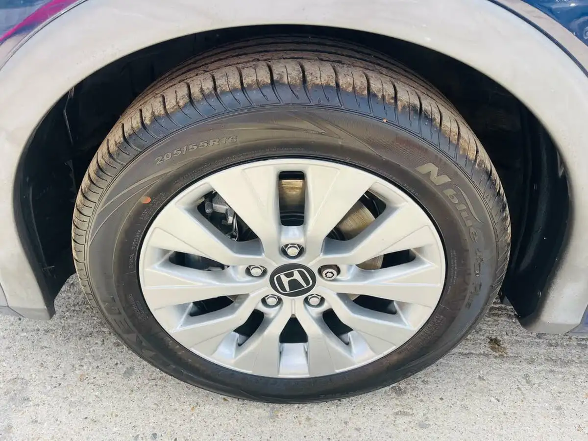 2013-honda-civic-16td-se-big-52