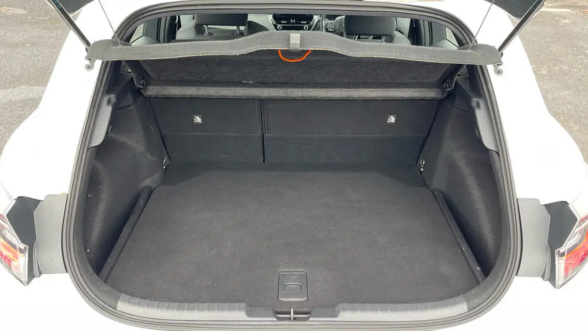 2021-toyota-corolla-18-vvt-i-icon-tech-spare-wheel-hatchback-5d-big-14