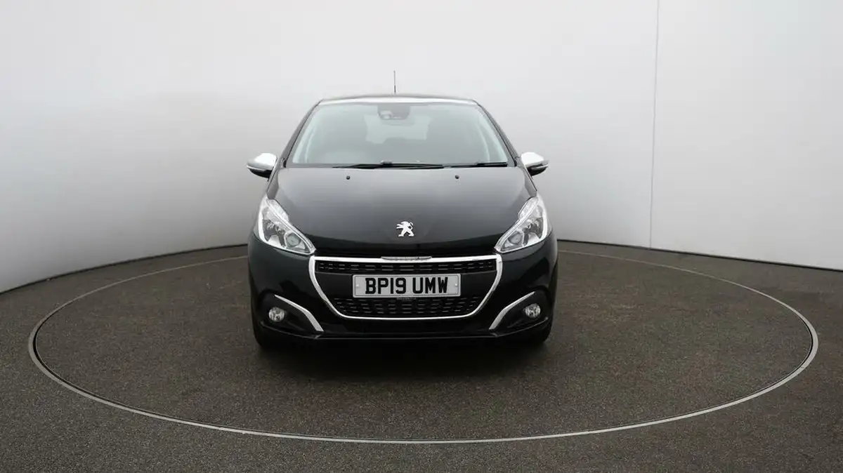 2019-peugeot-208-12-puretech-tech-edition-82bhp-big-39