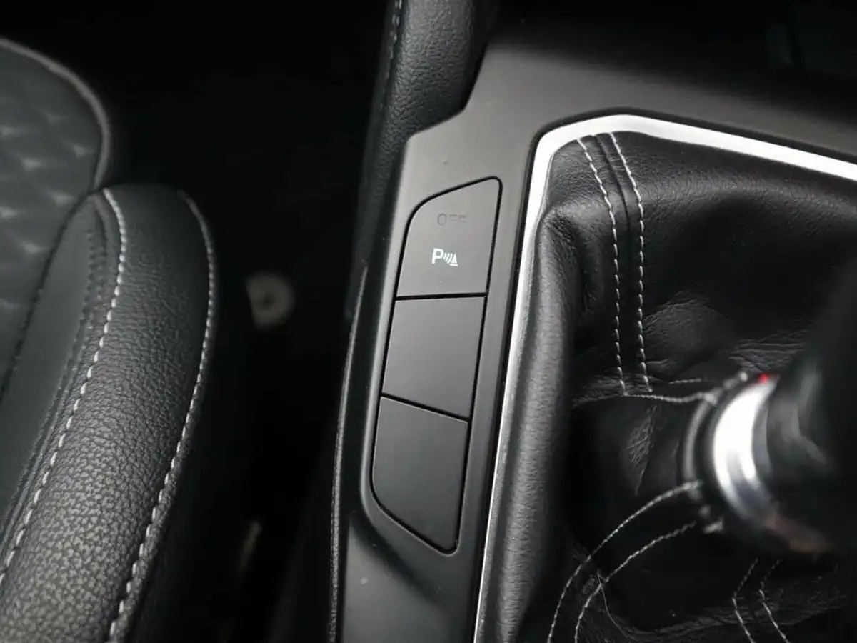 2019-ford-focus-10t-titanium-x-hatchback-big-33