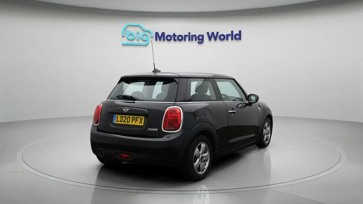 2020-mini-cooper-15-cooper-classic-hatchback-3d-auto-big-7