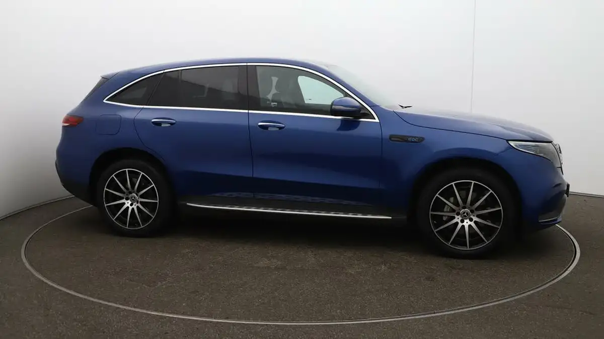 2022-mercedes-benz-eqc-e-eqc-400-amg-line-big-47
