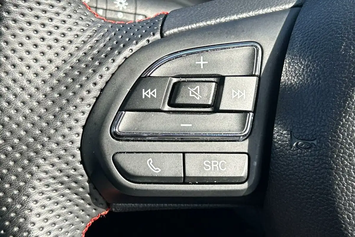 2024-mg-zs-suv-10t-gdi-exclusive-big-15