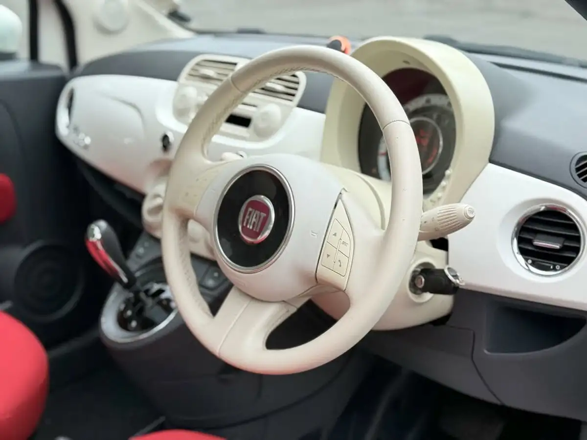 2013-fiat-500c-12-lounge-dualogic-big-10