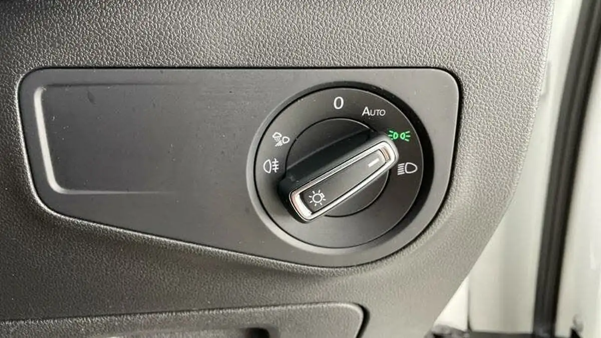 2022-volkswagen-tiguan-15-tsi-r-line-big-19