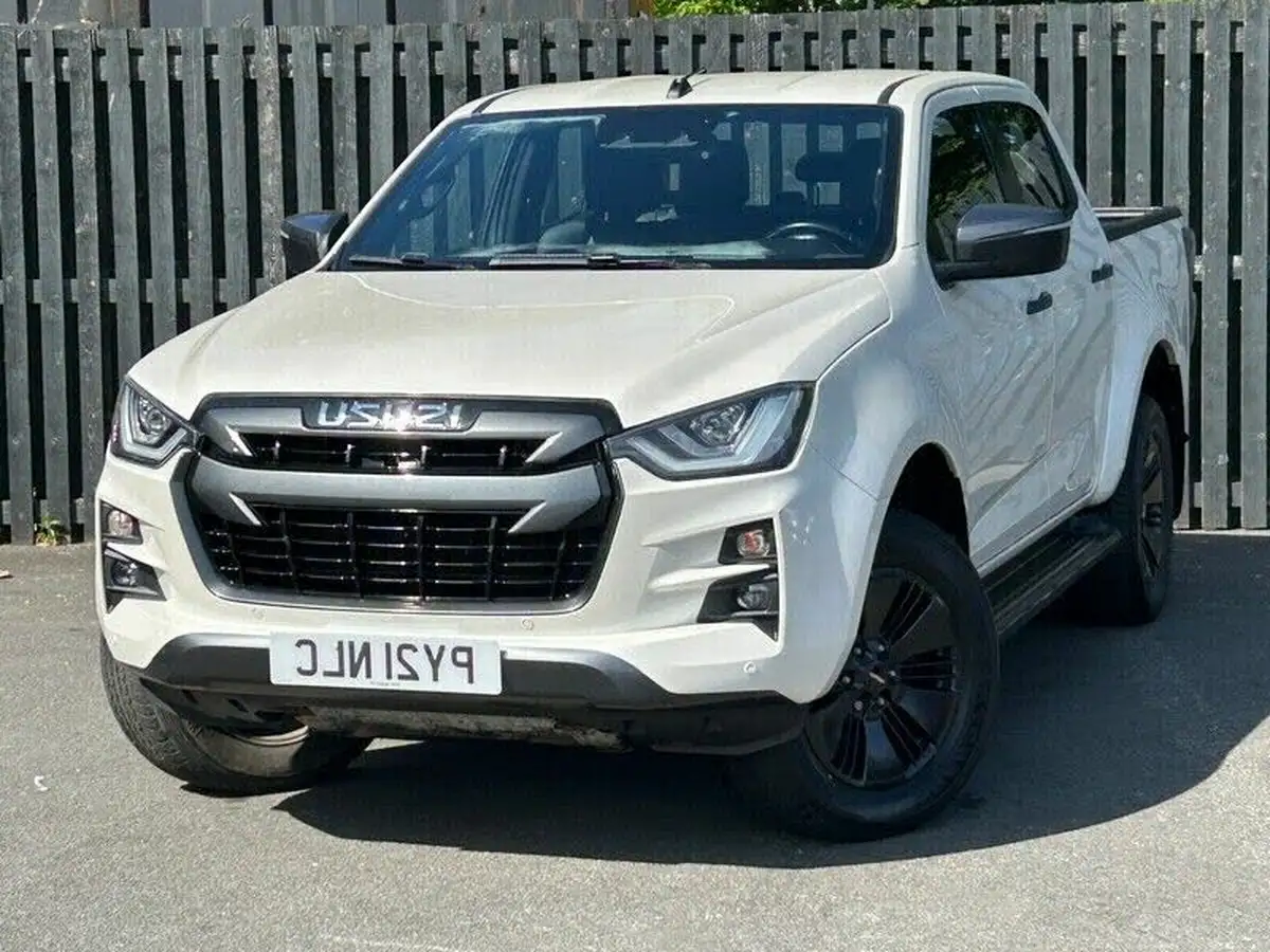 2021-isuzu-d-max-19td-v-cross-auto-big-1