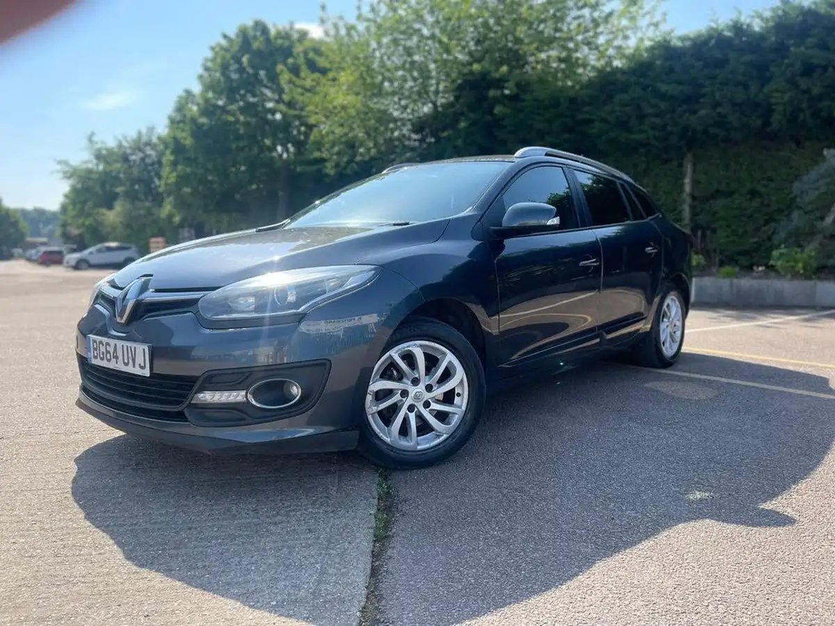 2015-renault-megane-15dci-expression-energy-ss-sport-tourer-big-5