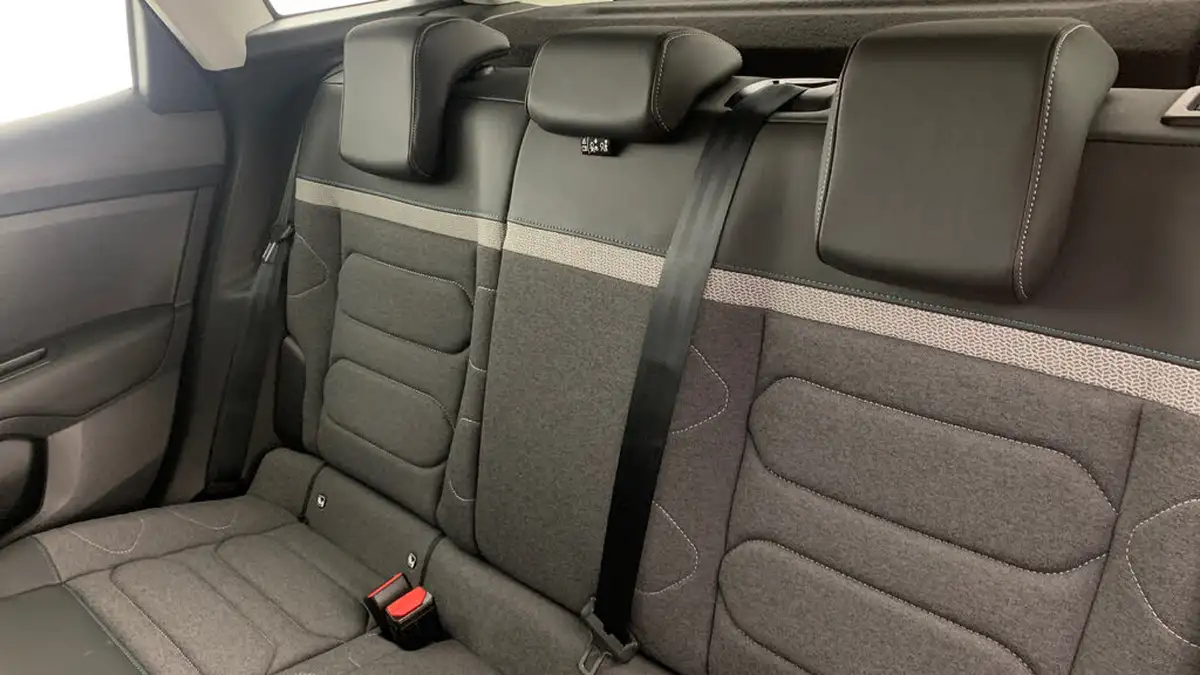 2023-citroen-c4-12-puretech-sense-big-7