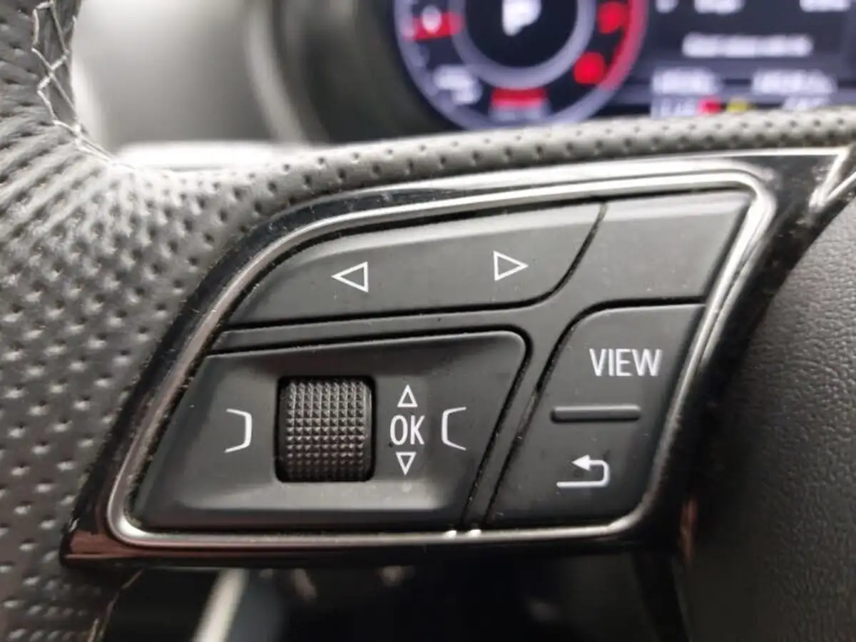 2022-audi-q2-15-35-tfsi-s-line-tronic-big-14
