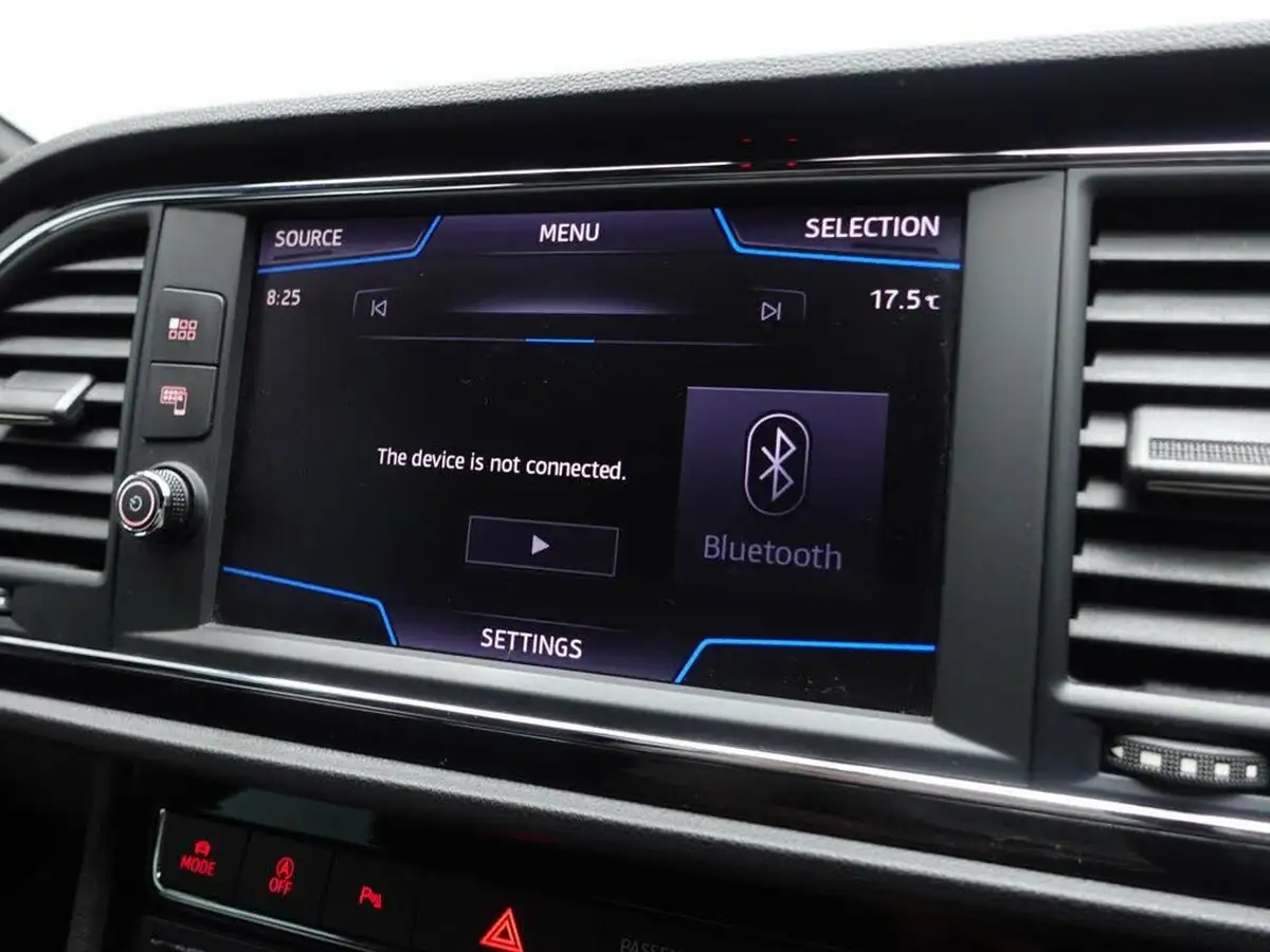 2020-seat-leon-20tdi-fr-black-edition-hatchback-dsg-big-39