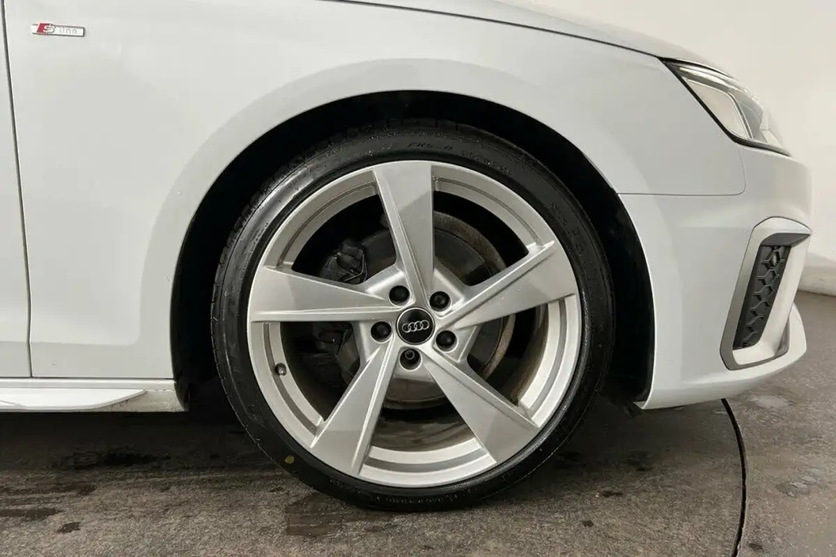 2019-audi-a4-avant-20-40-tfsi-sport-big-13