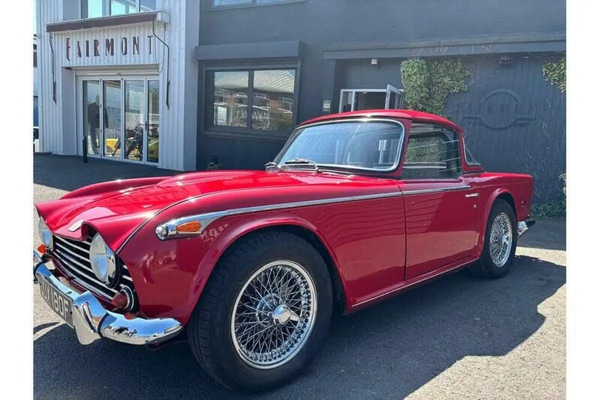 1968-triumph-tr5-convertible-big-4