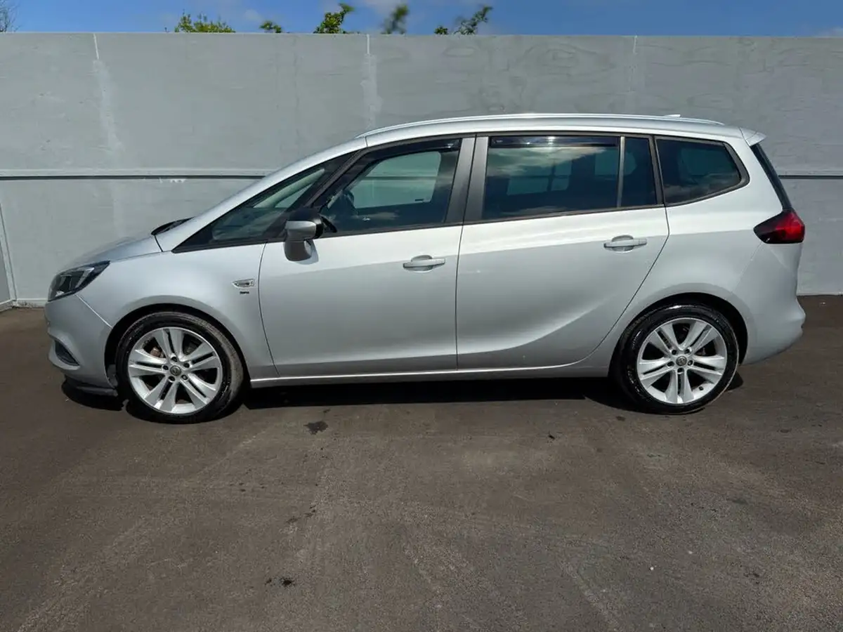 2017-vauxhall-zafira-tourer-14i-16v-turbo-sri-nav-leather-pk-big-6