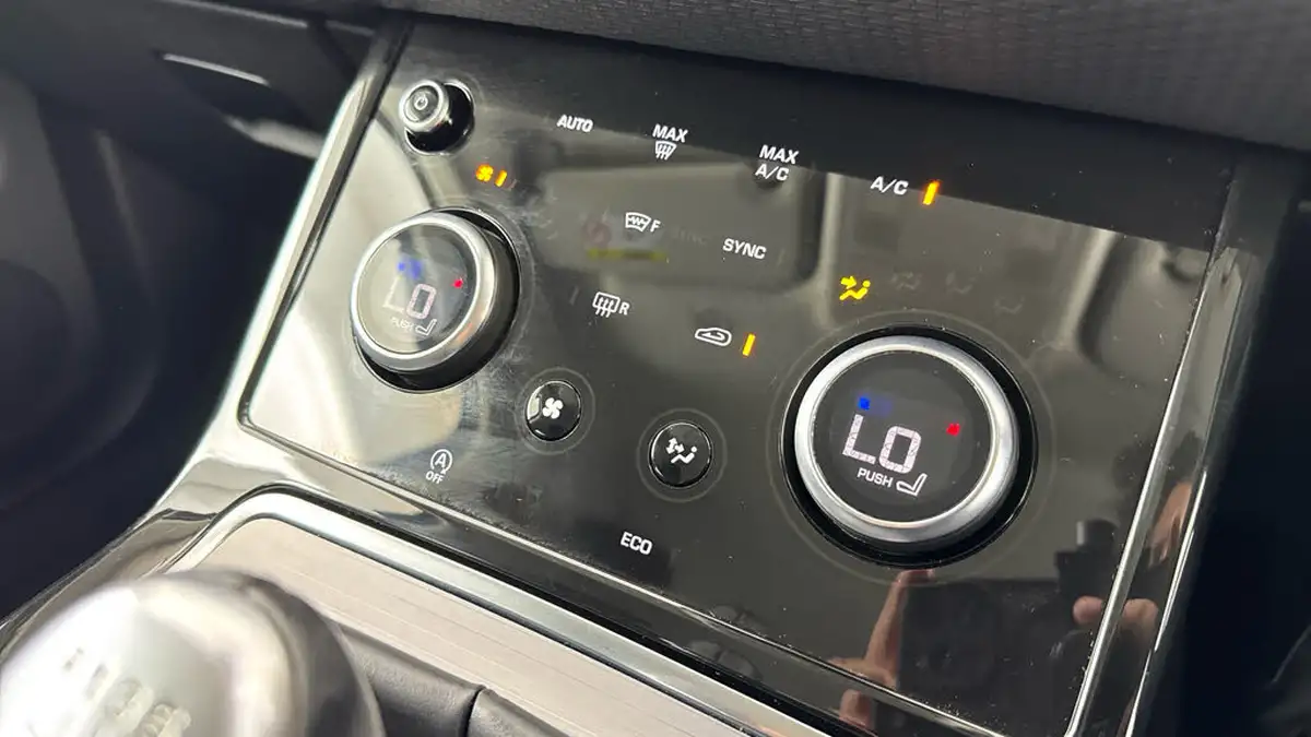 2021-land-rover-range-rover-evoque-20-d165-s-big-18